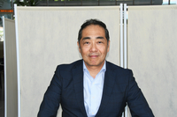 東村智司氏