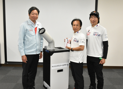 鈴鹿8耐｣のピットで使って デンソーエアクールが長野県拠点のチームに