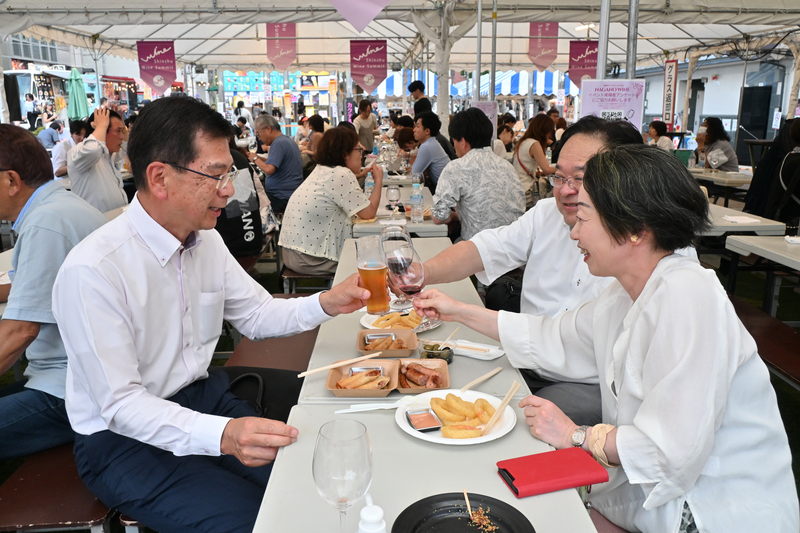 長野県の70ワイナリー参加 初夏の松本市の風物詩｢ワインサミット｣開幕