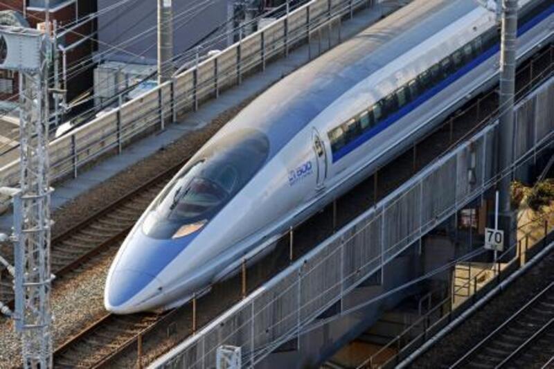 新幹線500系、来年1月に引退 JR西日本、ドクターイエローも｜信濃毎日