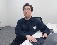 「経験の数だけ成長する」と、経営理念を語る唐沢健之さん