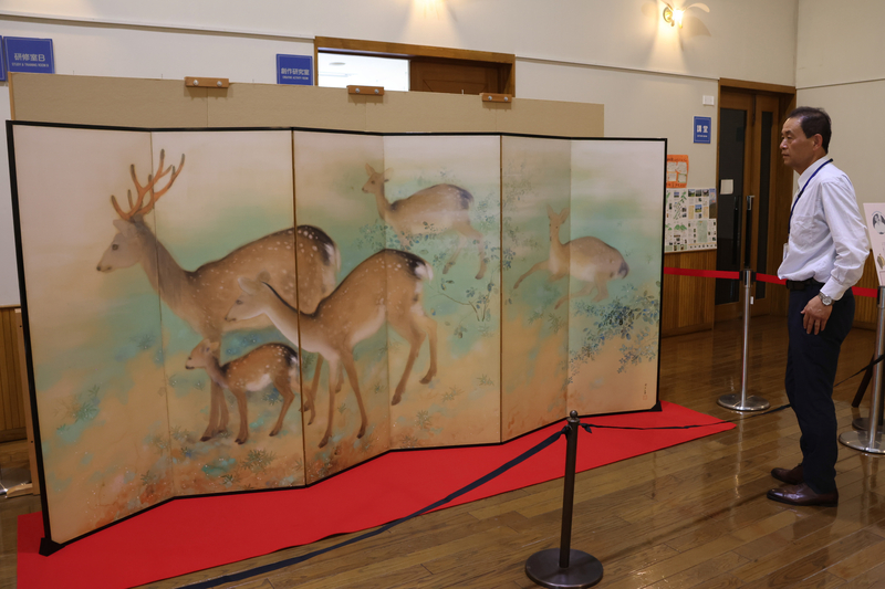 日本画家の町田曲江の作品展 出身地の中野市で開催中｜信濃毎日新聞
