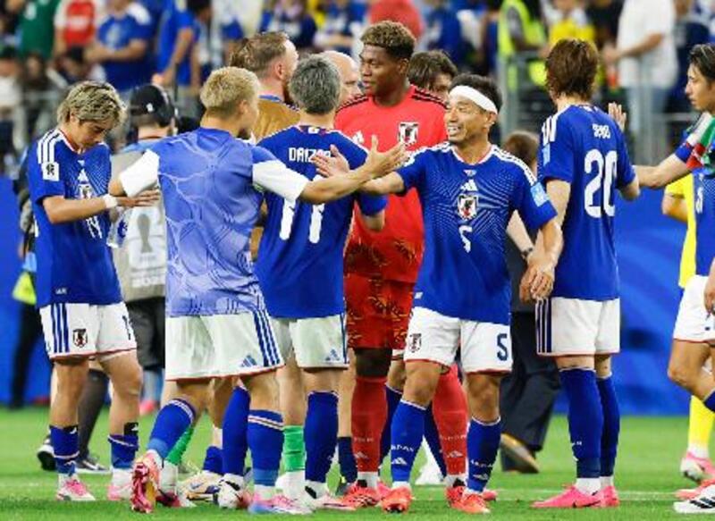 W杯、日本は2位で決勝T進出 16強懸け、30日にブラジル戦｜信濃毎日新聞