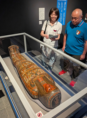 古代エジプトの彫刻や宝飾品、ずらり150点 長野県立美術館で特別展