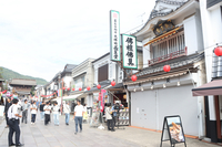 長生堂が仲見世通りに開いていた仏具店（資料写真）