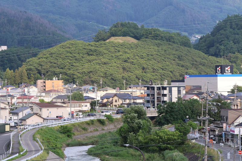 【独自】松本市の弘法山古墳「日本最古級」か 大和政権より前の独自特色|信濃毎日新聞デジタル 信州・長野県のニュースサイト