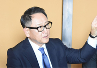 塚越さんと親交があった豊田章男さん＝2023年7月、茅野市