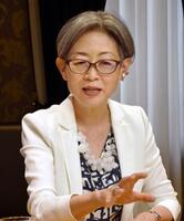 　アイヌ民族の遺骨収集について取材に応じる東大の林香里理事・副学長＝9日、東京都文京区