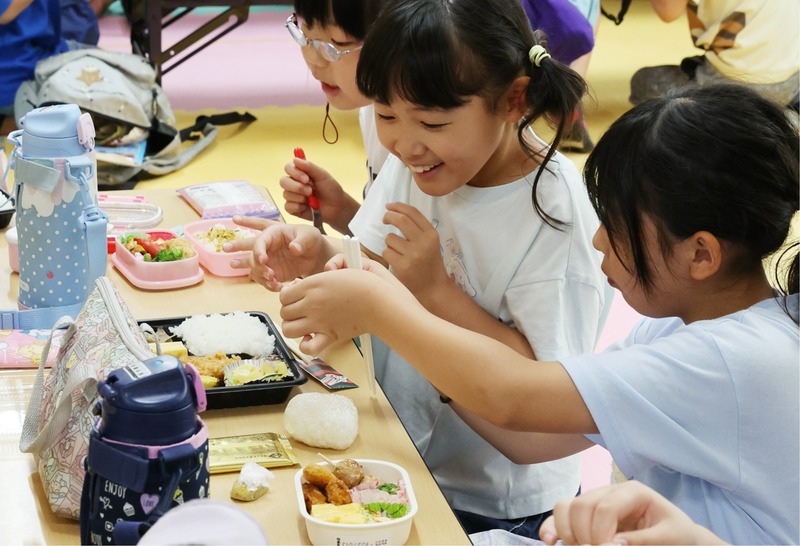 共働き家庭の「弁当作り疲れ」から生まれた学童向け配達弁当、長野市で広がるも地域差が課題に