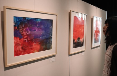 東京大空襲を伝える抽象作品 詩人で画家・田中清光さんの19点、松本市