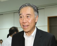 阿部守一氏＝9日、長野市県町のホテル
