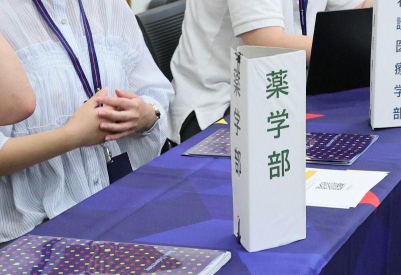 地方出身者が減っている 早稲田大学と慶応大学が長野県で初の合同説明