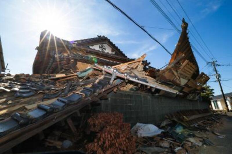 熊本地震、猛暑日25日で突出 発生1カ月、迅速な復旧妨げ｜信濃毎日新聞