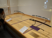 源清麿が作った刀が並ぶ展示会場