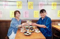 　撮影に臨んだ飯島直子（左）と飯尾和樹