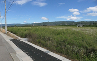 日精エー・エス・ビー機械が工場を建設する予定だった佐久市の工業団地＝14日