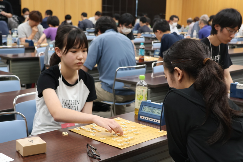 上田市で将棋の信州アマ棋王戦 県内外の棋士92人が熱戦｜信濃毎日新聞