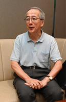 飯田下伊那の魅力などを語る高柳教授