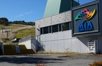 今シーズンの営業が見送られる開田高原マイアスキー場＝2日、木曽町