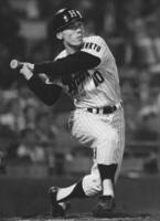 阪急2年目、1970年5月頃の福本豊さんの打撃フォーム。盗塁王のタイトルは、この年を皮切りに13年連続で獲得した。
