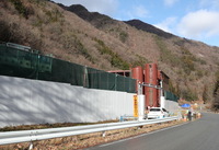 伊那山地トンネル青木川工区の青木川非常口＝大鹿村（資料写真、2021年撮影）
