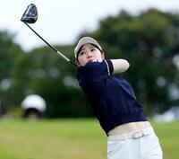 　第1日、6番でティーショットを放つ蛭田みな美。7アンダーで首位＝東急セブンハンドレッド