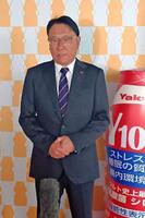 　オーナー報告後、取材に応じるヤクルトの池山監督＝20日、東京都内