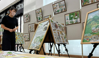 木曽町図書館で始まった木や森を学ぶパネル展
