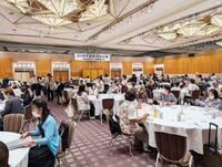 　「良縁親の会」が開いた親の代理婚活パーティー（同会提供・撮影日、場所は明らかにできません）