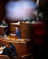 　衆院本会議で答弁する高市首相＝20日午後