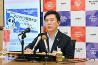 記者会見する名古屋市の広沢一郎市長=21日午前、名古屋市役所