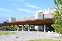 県厚生連佐久総合病院佐久医療センター（佐久市）