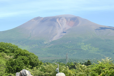 浅間山の火山性地震、22～25日は37～51回｜信濃毎日新聞デジタル 信州